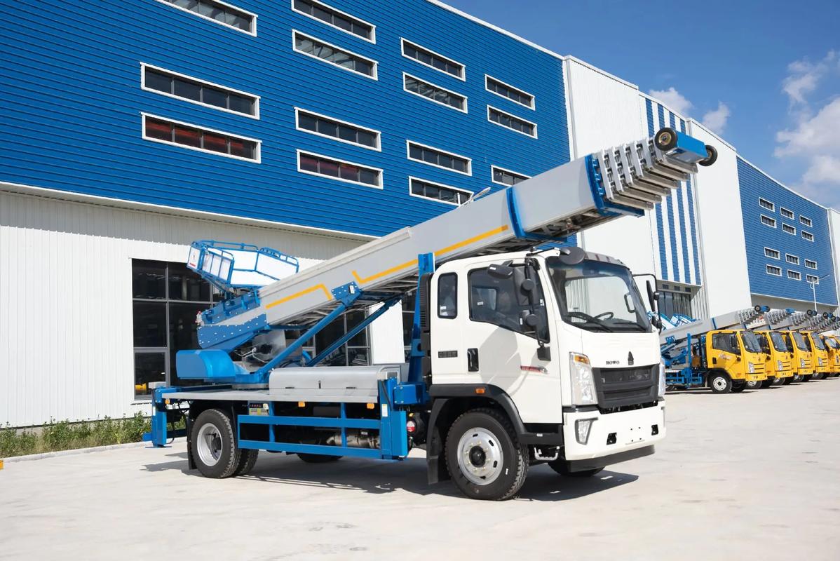 芜湖出租云梯车高空作业车 建筑垃圾搬运