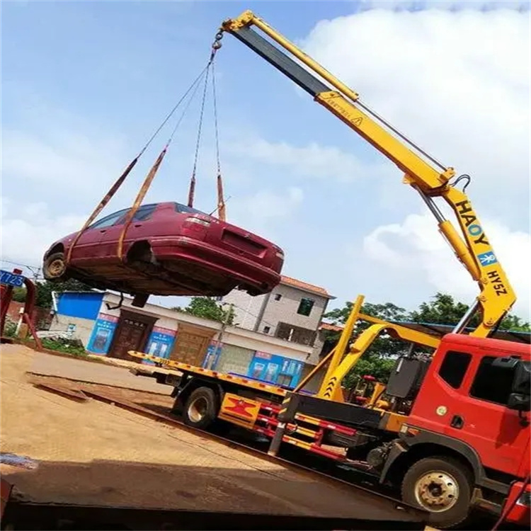 芜湖吊车吊汽车的正确方法